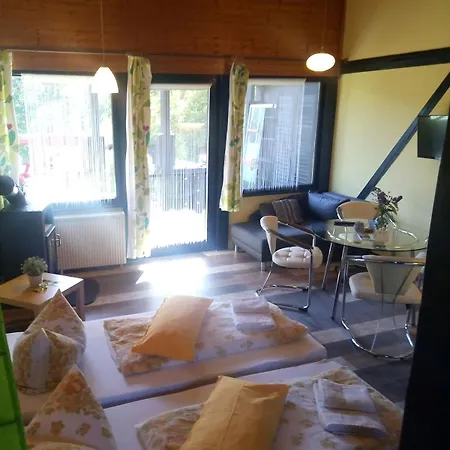 Ferienhaus-hotel Zur Grünen Oase Сasa de vacaciones Adelmannsfelden